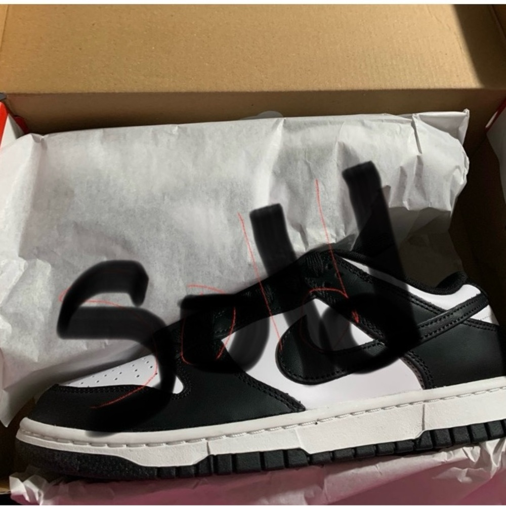 Men Pandas size 8.5